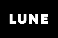Lune Croissanterie homepage with a croissant on black and the line Lune is an institution solely dedicated to croissants